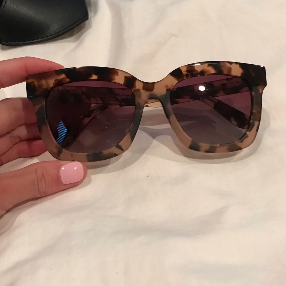 DIFF Carson tortoise rose gradient sunglasses